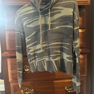 Camouflage Patterned Hoodie